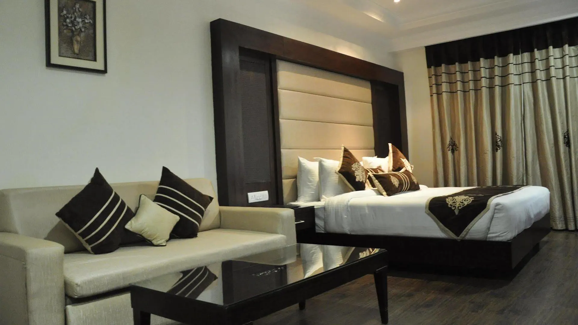 Hotel Pitrashish Pride Igi Intl Airport Delhi